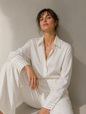 TAYLOR TILLMAN NY Blouse in White with Silver Baguette Cuff Accents
